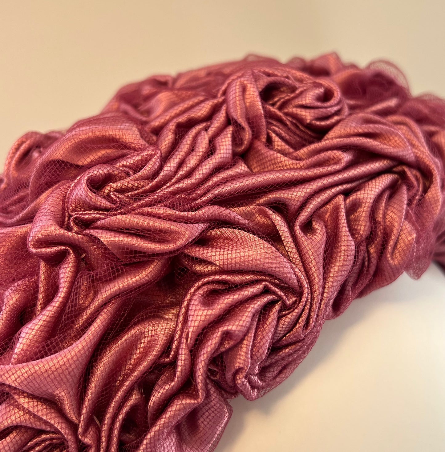 Rosa - Rose-smocked headband in dusty pink silk satin