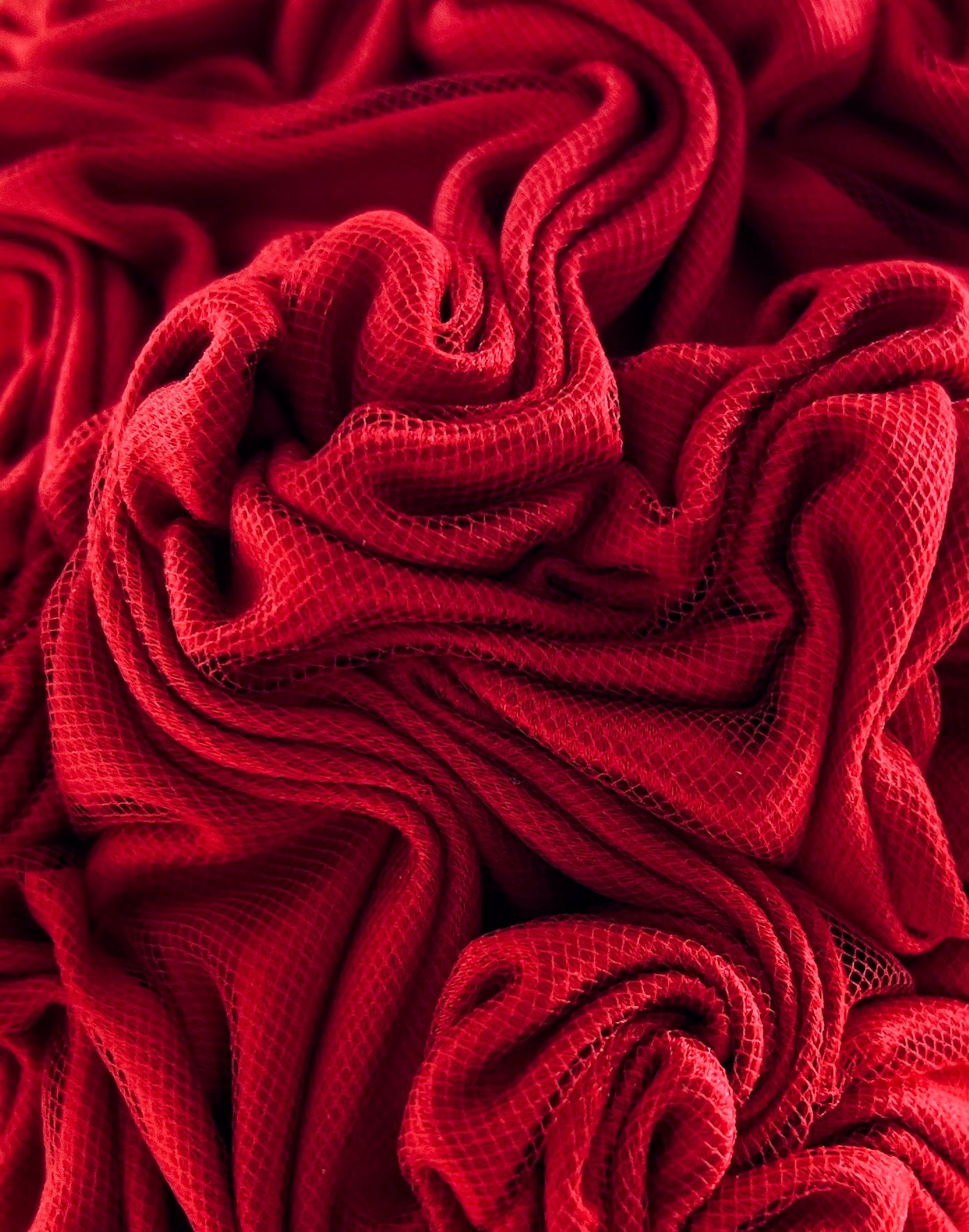 Rosa -  Rose-smocked silk headband in red