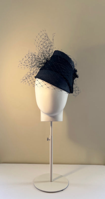 Elizabeth - parasisal straw toque