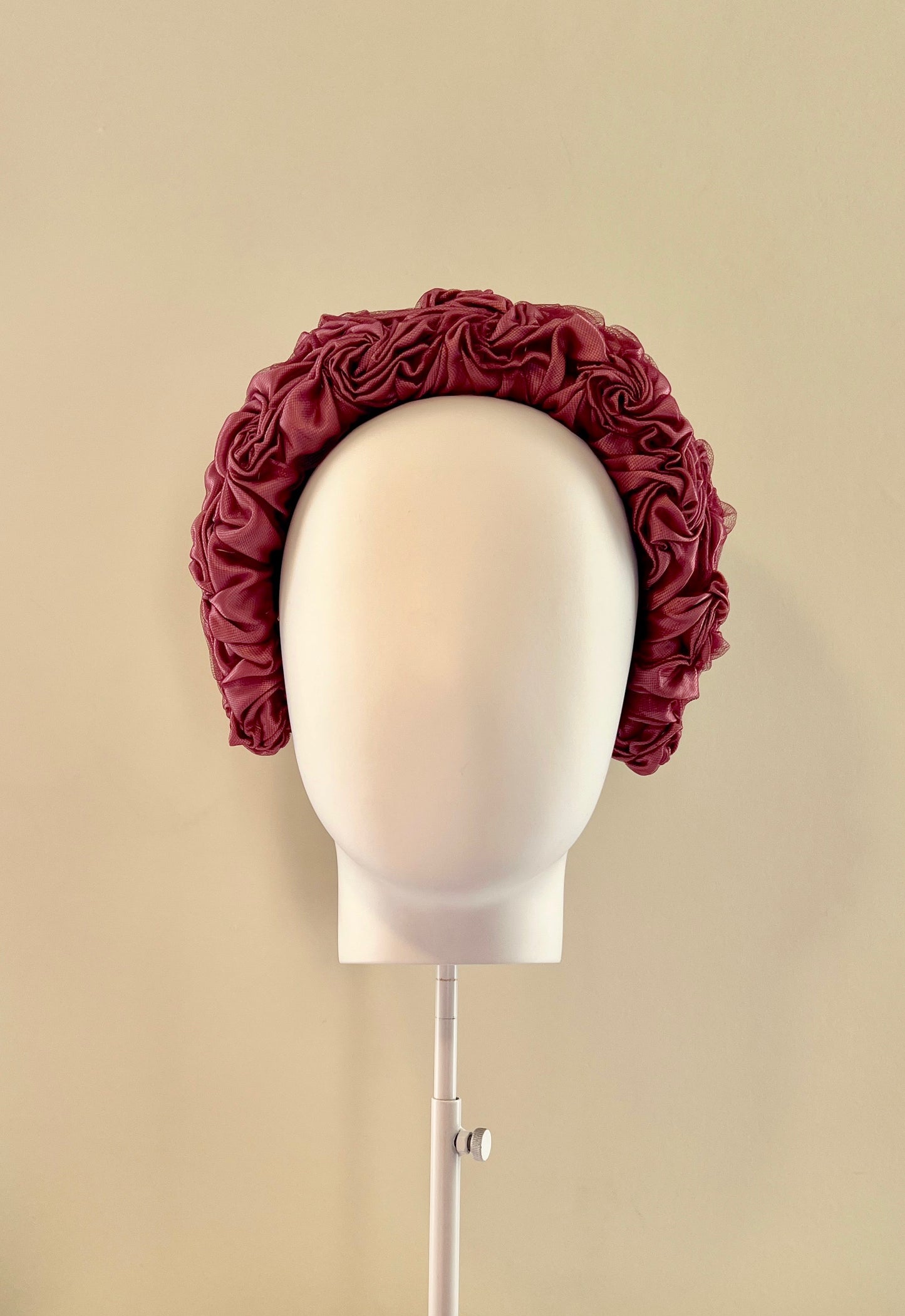Rosa - Rose-smocked headband in dusty pink silk satin